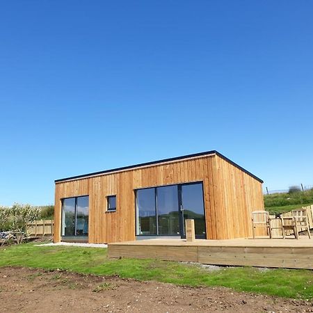 Flora'S Cliff View Villa Kilmuir  Exterior photo