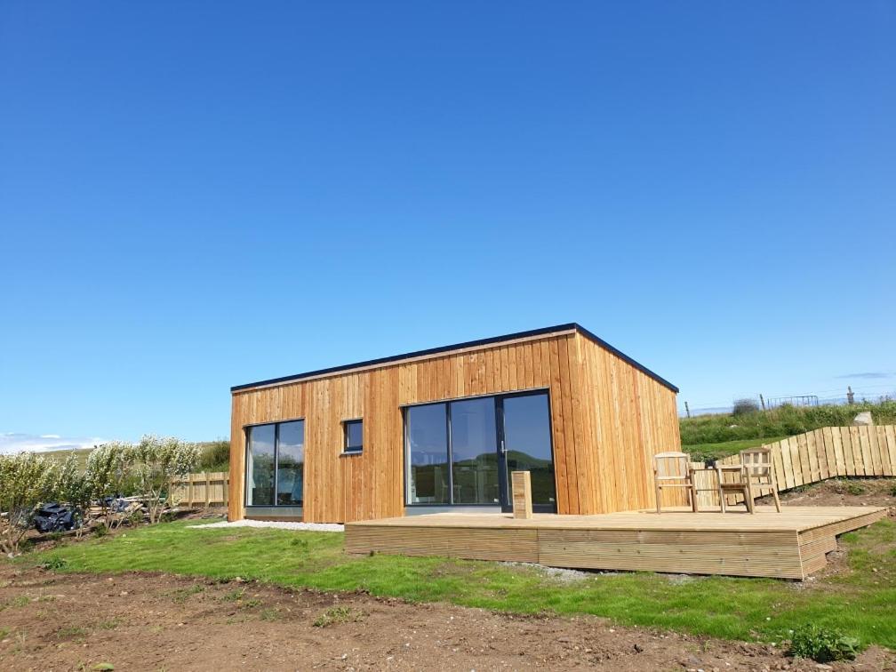 Flora'S Cliff View Villa Kilmuir  Exterior photo