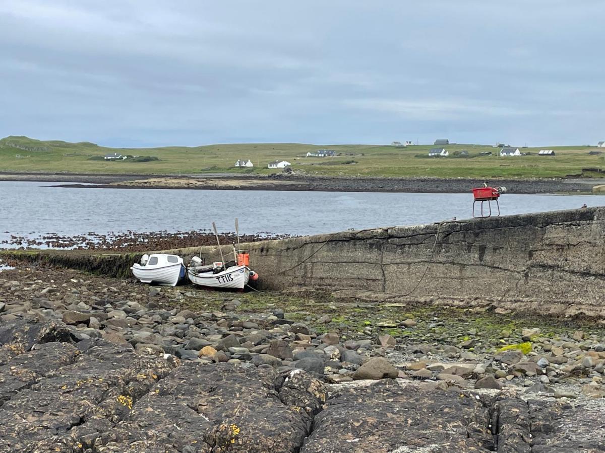 Flora'S Cliff View Villa Kilmuir  Exterior photo