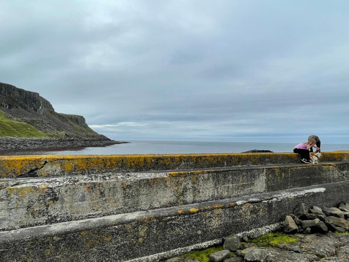 Flora'S Cliff View Villa Kilmuir  Exterior photo